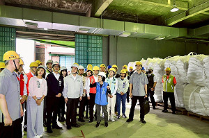城鎮韌性演習登場  卓揆南下視察仁武倉庫存糧