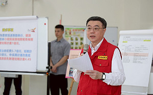 卓揆赴臺南視察風災災損 宣布提供每戶最高10萬元房屋損壞復原慰助金