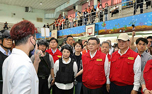 卓揆赴台中視察城鎮韌性演習 期許持續深化全民防衛意識