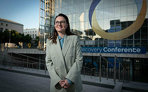 (影) 烏克蘭迎千禧女總理 澤連斯基換總理、撤大使、備戰川普路線突變