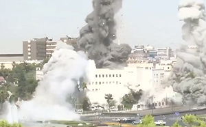 （影）以炸敘利亞國防部、總統官邸! 傳敘部長死亡 萬人集會喊「向德魯茲開戰」