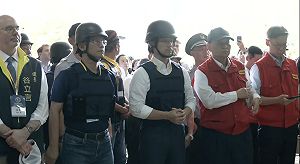 導彈警報響!蔣萬安「城鎮韌性演習」全副武裝赴地下室避難 北市空城畫面曝光