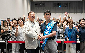 決策過分倚賴小圈圈　石破茂石破茂迄今未能引起選民共鳴