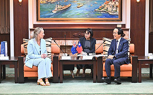 澳洲跨黨派州議員拜會高市府  交流智慧城市治理經驗  