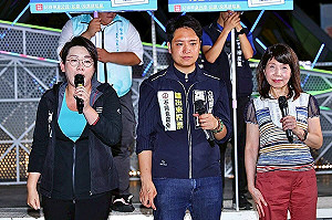 藍白合作催票!黃國昌、羅廷瑋積極車掃 羅:為國家而合