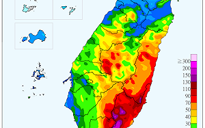 颱風環流、低壓帶發威! 8級強風來襲、4縣市豪大雨、大雷雨轟台東 