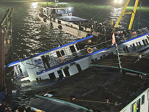 越南下龍灣38死船難！倖存者揭內幕：船員拒絕返航要求