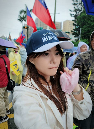 施淑婷貼毛澤東照諷賴清德「長相即心相」學者：散播仇恨方式蠢的如此清奇