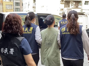 非法仲介集團強擄失聯移工逼迫工作 越配等3人起訴