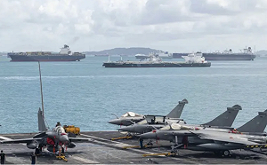 法軍航母南海獵潛艦變「被圍獵」? 遭中40軍艦「貼臉監控」 低調撤離