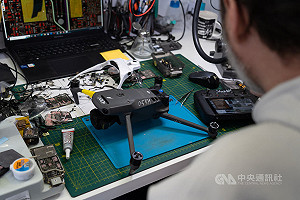 揭密烏克蘭無人機醫院  工程師細膩巧手讓俄軍喪膽