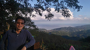 台大教授石明豐挺罷免！超狂學經歷曝光  財經網美驚：感覺被輾壓