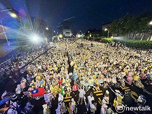 凱道暴雨!罷團晚會湧進5萬人 葉霸:31席藍委都要罷得漂亮「罷光光」