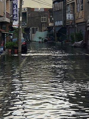 高雄大晴天竟淹水達15公分！水利局：海水回流   2措施改善