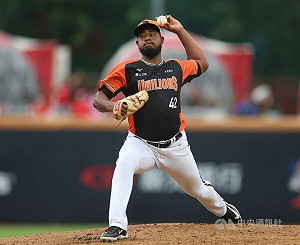 獅洋投梅賽斯無預警被韓職買走　衛蘭德退休心意決