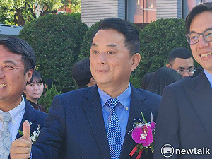 魯明哲自行宣布勝選 盼惡罷造成的社會撕裂盡快撫平