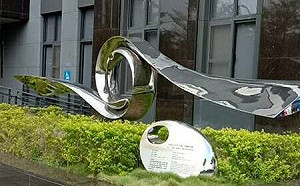 攝影師蔡文祥設計公共藝術品涉抄襲遭起訴！與日本藝術家作品99%相似