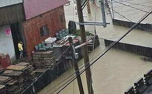 不斷更新》中南部豪雨成災！南投3學校下午停班課   7/31停班停課一覽