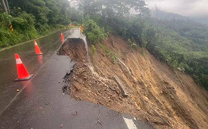 桃源一家五口墜谷已尋獲1罹難女姓   陳其邁籲：非必要勿入山