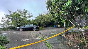 高雄岡山區驚傳槍擊命案！男子失聯8小時後被發現頭部中彈陳屍車旁