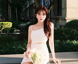 Dora捲小三風波首復工！網酸：廠商真敢找