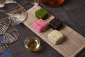 燒肉餐桌到月光下的祝福 屋馬集團推出午茶系列桃山月餅