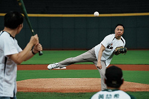 呈祥保經力挺國球  攜手台鋼雄鷹締結戰略合作夥伴