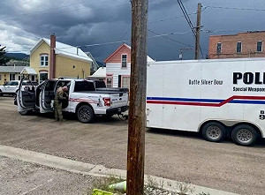 美蒙大拿州爆發槍擊! 4人死亡 持槍嫌犯在逃 警封鎖當地追捕