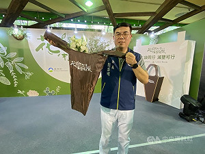 台暫時性關稅20%  彭啓明:碳費仍將如期開徵