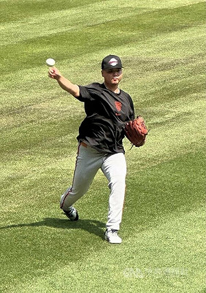 鄧愷威大聯盟首度先發　客場出戰大都會