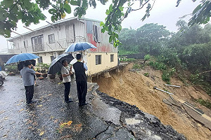 台南柳營民宅邊坡崩塌  一家8口暫撤離安置