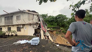 台南柳營懸空民宅崩塌畫面曝光!屋主感嘆「這個父親節好難過」
