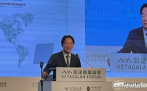 與強生握手寒暄 賴清德：台灣是全球民主防線的最前緣