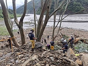 南橫公路車輛墜谷　搜救第7天尋獲屍塊送驗釐清