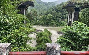 突發大雷雨南勢溪水暴漲！烏來17名師生一度受困