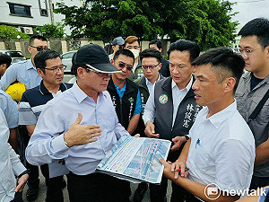 林俊憲現勘改善永康中排下游瓶頸段  加強蜈蜞潭中排提防及邊坡