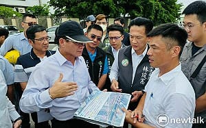 林俊憲現勘改善永康中排下游瓶頸段  加強蜈蜞潭中排提防及邊坡