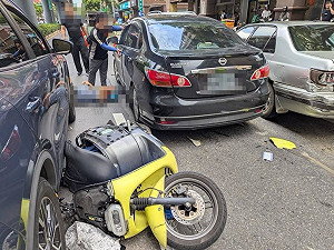 無照男子釀北市連環車禍 6車受損2人受傷