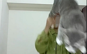 女童直播摔貓還嗆「我哪有錯」！引4千則留言撻伐  最重罰7.5萬元 