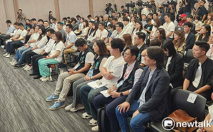 柯文哲被關「小草」更茂盛？ 黃國昌： 民眾黨員破3.2萬人