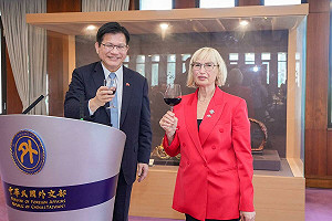 台灣與拉脫維亞都面臨軍事威脅 林佳龍：歐洲與印太和平密不可分