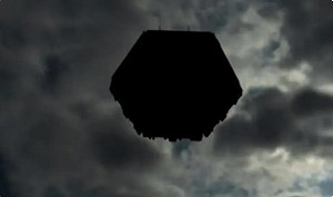 天空神秘「黑色立方體」! 美接連發生不明飛行物事件 網：恐涉「 UFO 陰謀論」