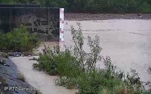 楊柳颱風快閃！恆春時雨量98.5毫米 洩洪池水量暴漲創12年紀錄