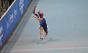 世運滑輪競速溜冰 郭立陽男子200公尺計時賽摘銀