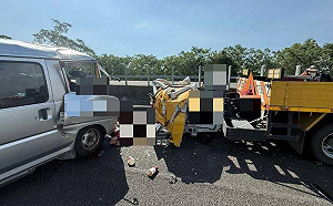 國道嚴重車禍！嘉義民和國中棒球隊猛撞工程車 8人送醫急救