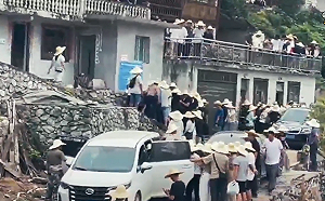 中國又爆強拆！貴州苗寨、河南封邱都被毀 民怒控 : 「沒有補償協議的叫搶劫！」