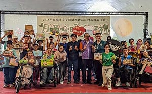 高市府中秋禮品推廣活動  陳其邁購1200份禮盒挺身障