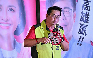 「左營楠梓漢」薛兆基挺邱議瑩  提蓮池潭夜經濟規劃願景