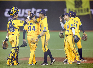 陳統恩有「神奇的力量」敲超前安　兄弟賞悍將7連敗