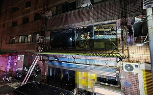 高雄大樓火警釀3死悲劇！主委痛批：多次檢舉違建都沒拆